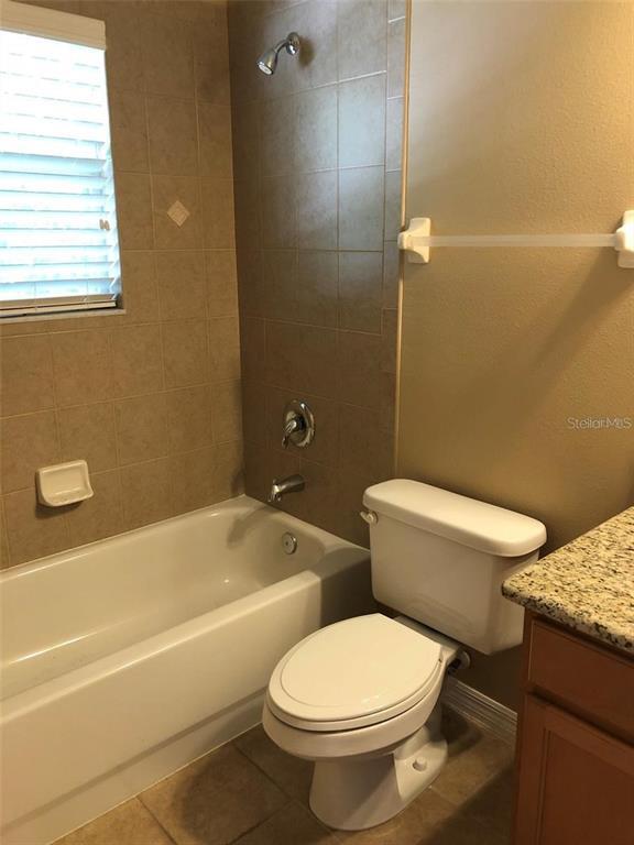 Building Photo - 925 Saza Run