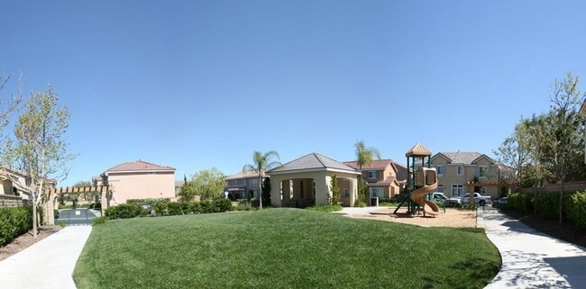 Building Photo - 24747 Montevista Cir