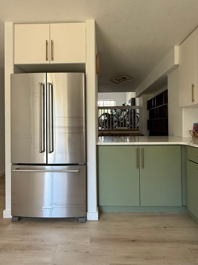 Building Photo - 1885 S Quebec Way