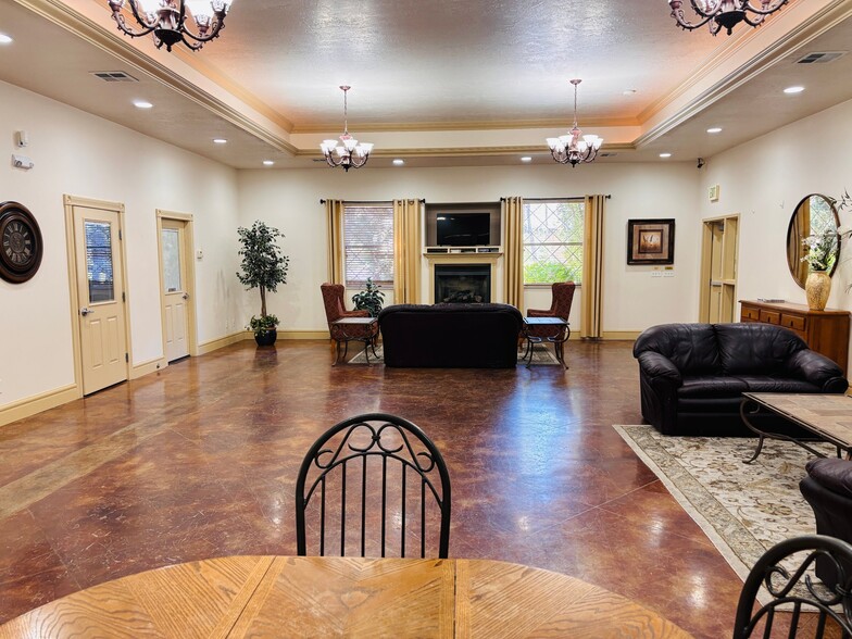 Building Photo - 409 Cobblestone Dr