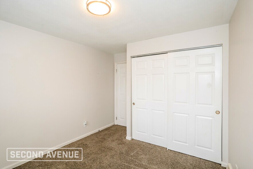 Building Photo - 4656 Linda Dr