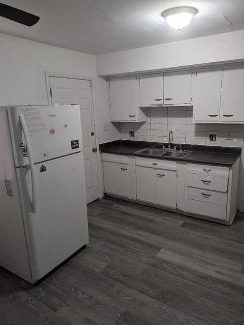 Building Photo - 2347-2349-2349 Linden Ave