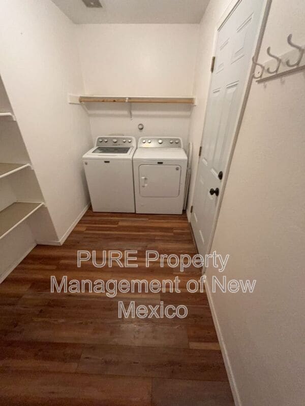 Building Photo - 652 Quailbrush Dr NW