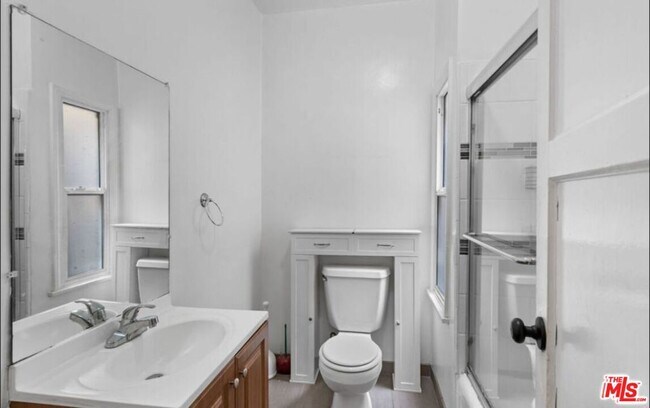 Building Photo - 6336 Orange St