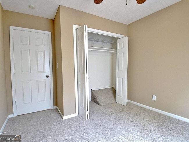 Building Photo - 210 Flat Creek Ct