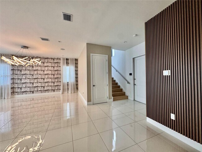 Building Photo - 8108 NW 48th Terrace