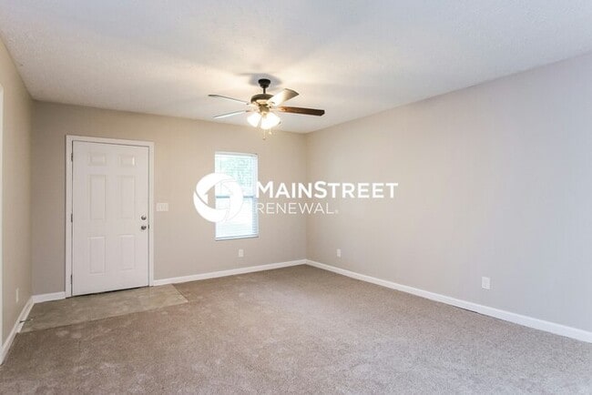 Building Photo - 2 Bedroom Pet-Friendly Home in Atlanta, GA with Main Street Renewal