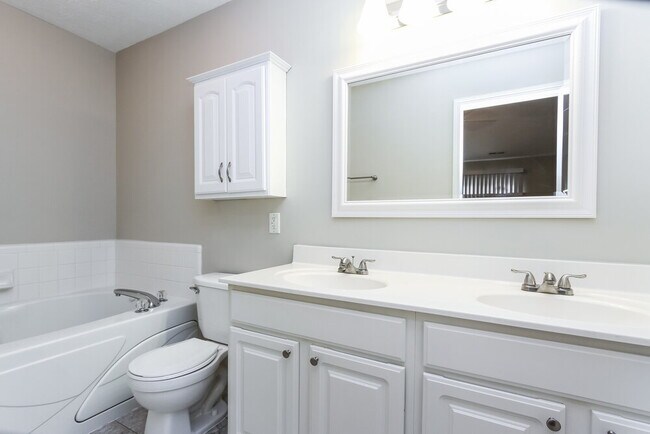 Building Photo - 1108 Newgate Cir