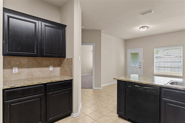 Building Photo - 2517 Carolina Dr