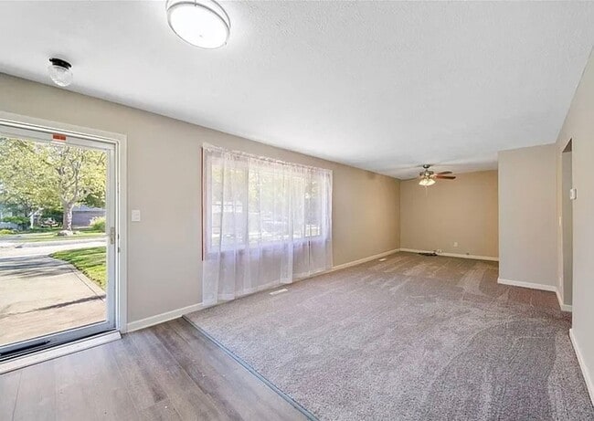 Building Photo - Charming Cape Cod - Move In Ready