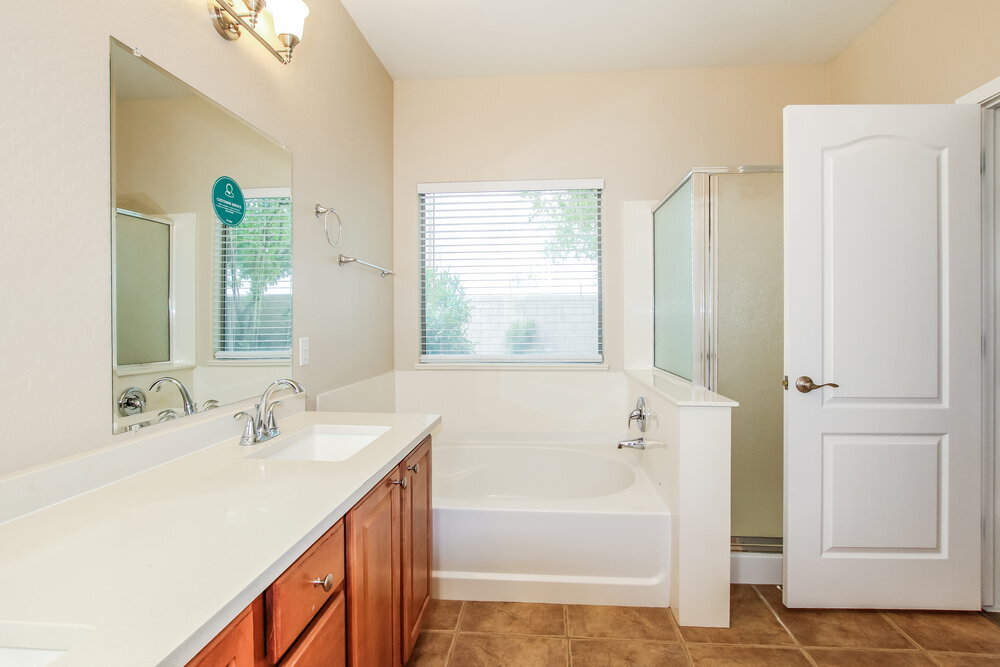 Building Photo - 14514 N 162nd Ln