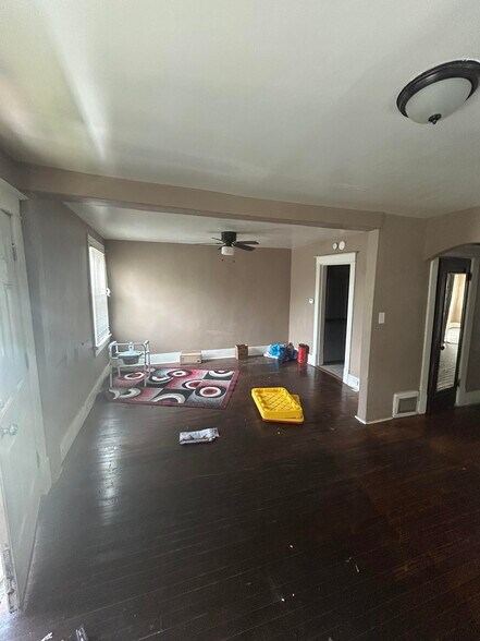 Building Photo - 4627 Maffitt Ave