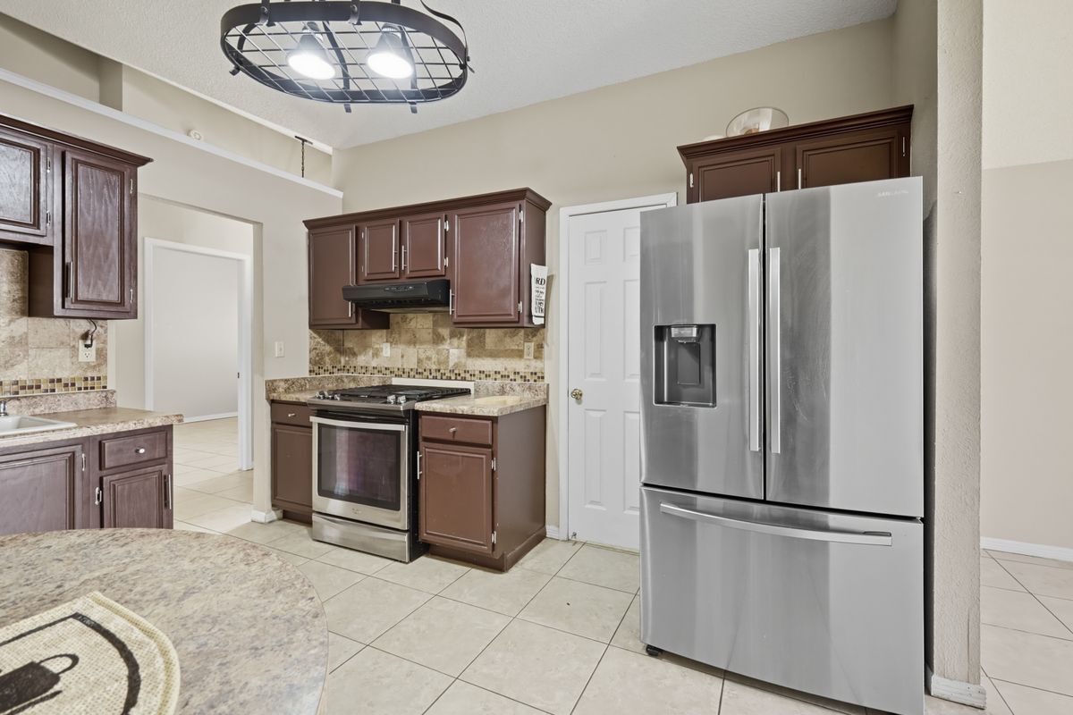 Building Photo - 1216 Velma Miles Pl