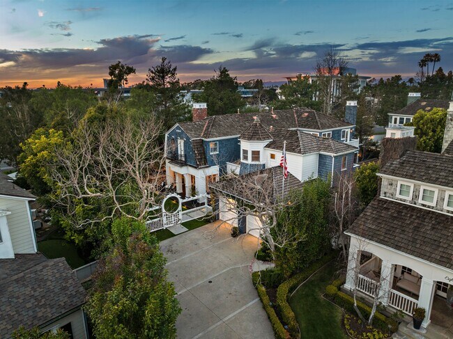 Building Photo - 20 Cape Danbury