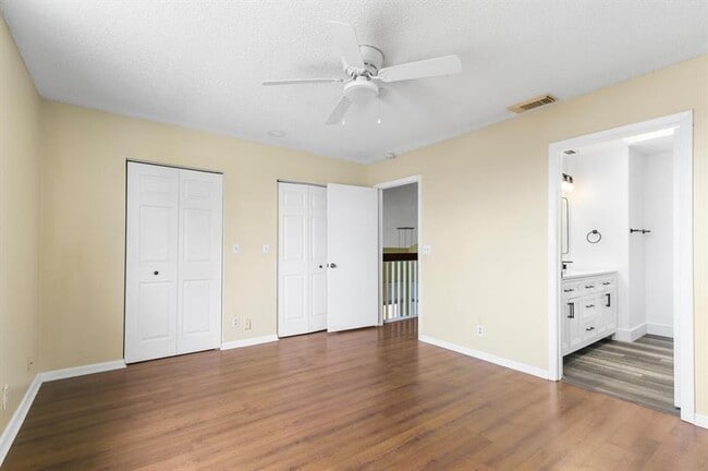 Building Photo - 3138 W Buena Vista Dr