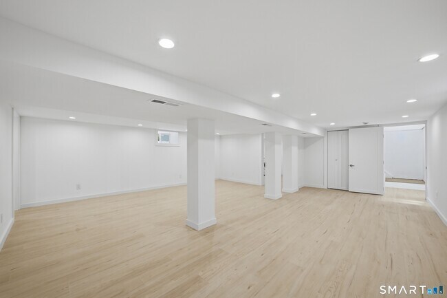 Building Photo - 68 Gregory Blvd