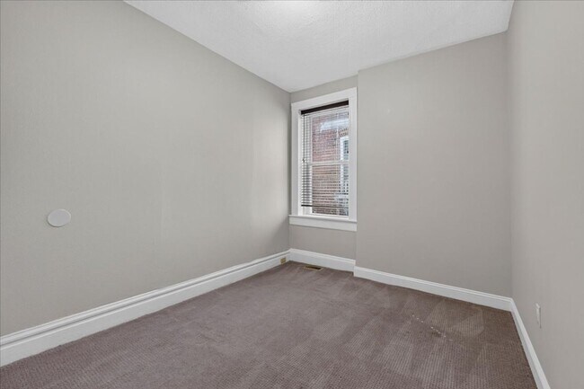 Building Photo - 4252 Castleman Ave