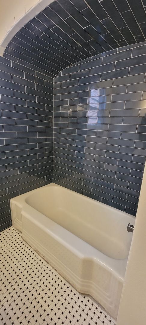 Building Photo - Cherry St 1109