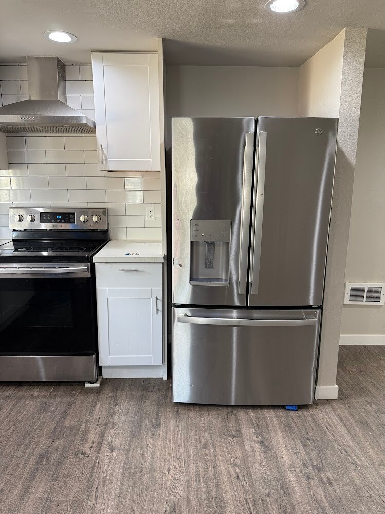 Kitchen - 5501 108th Avenue Ct E