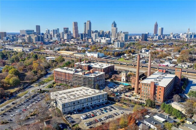 Building Photo - 170 Boulevard SE