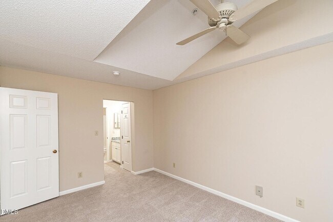 Building Photo - 1021 Brighthurst Dr