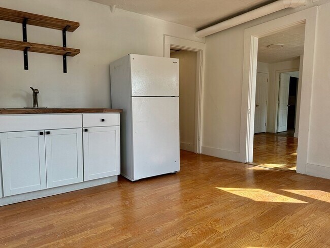 Building Photo - 63-65 Cherry St