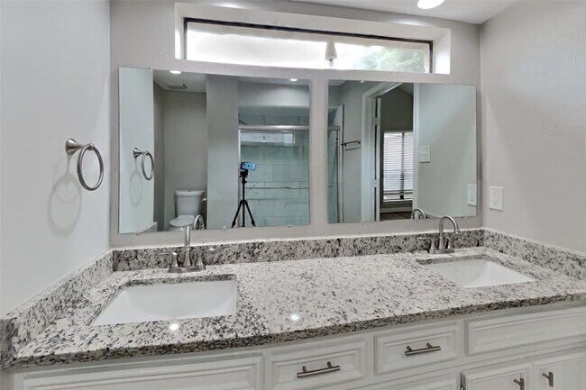 Building Photo - 6214 Arcadian Shores Dr