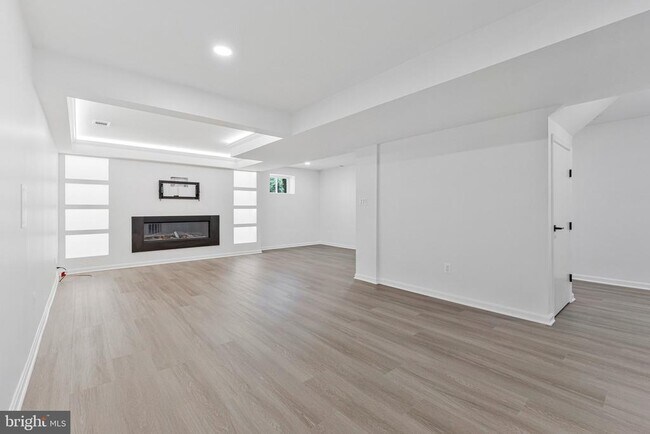 Building Photo - 7730 Falstaff Rd