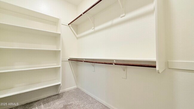 Building Photo - 5420 W Desert Hollow Dr