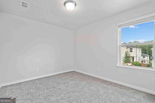 Building Photo - 279 Wells Cir