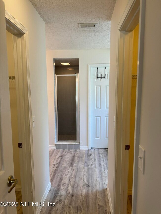 Building Photo - 96676 Commodore Point Dr