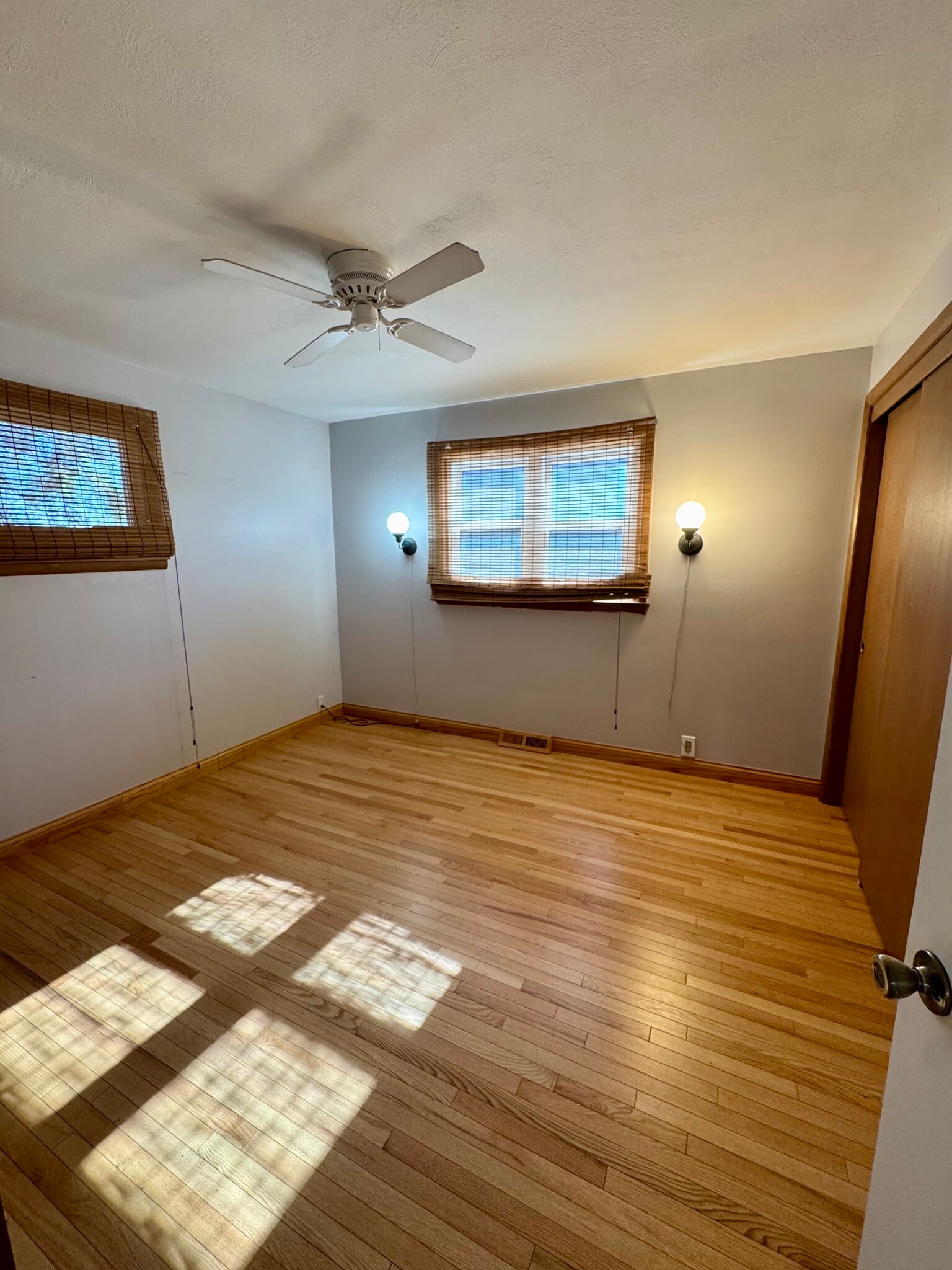 Building Photo - 1535 Monterey Ct