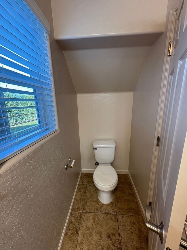 Building Photo - 3 Bedroom Home in the Avalon gated community coming soon!
