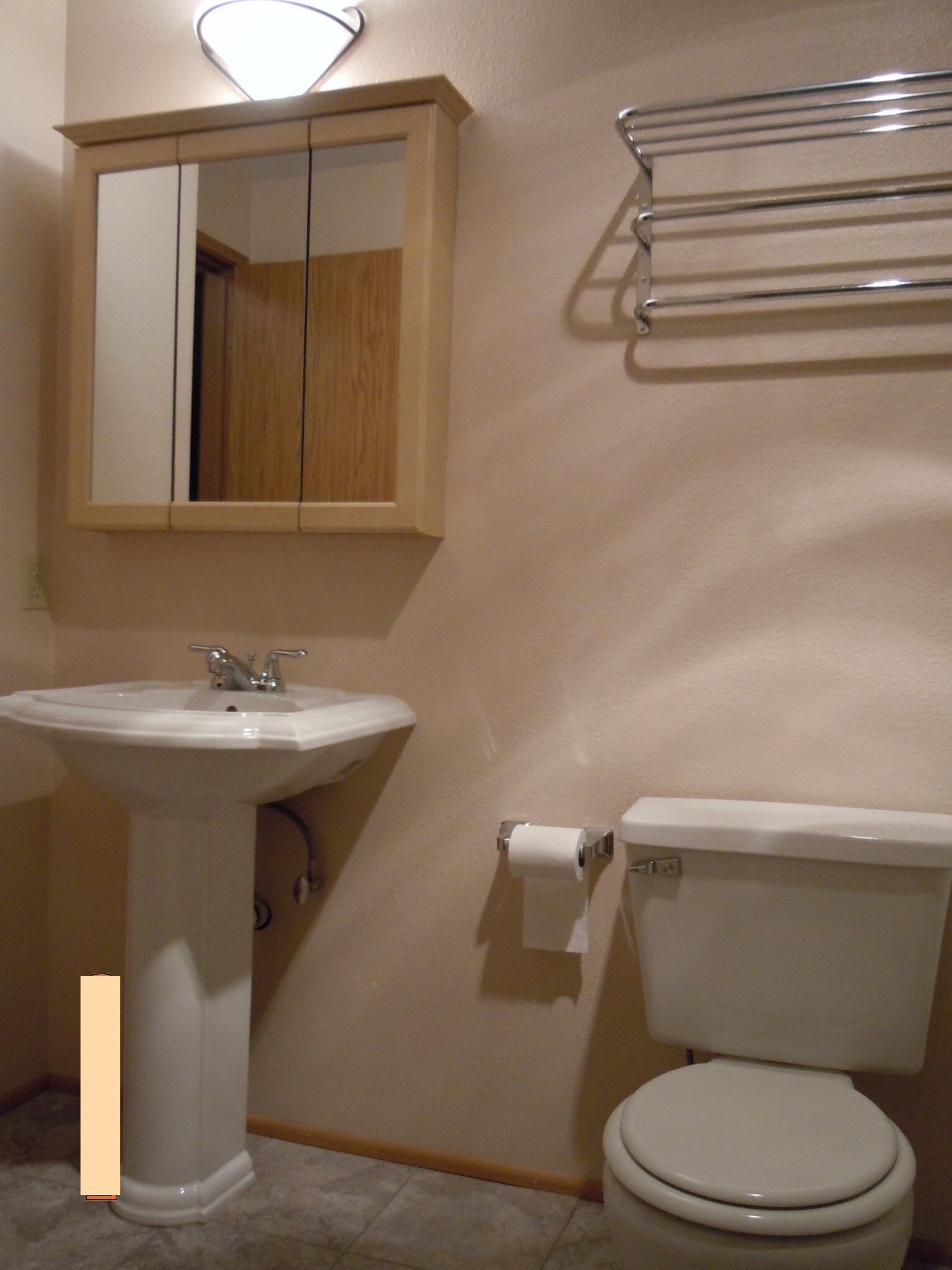 Full Bathroom - 12707 87th Ct NE