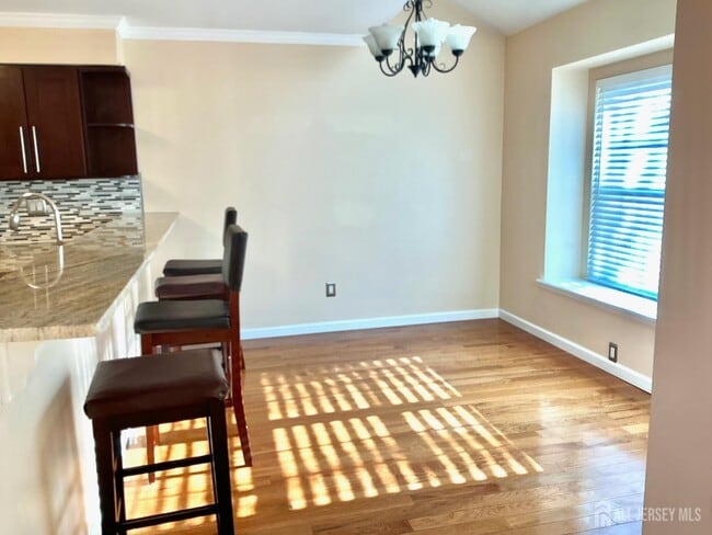 Building Photo - 87 Winchester Way