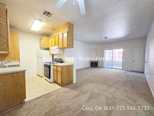 Building Photo - 2 BEDROOM 2 BATH CONDO W/ POOL IN NORTHEAST