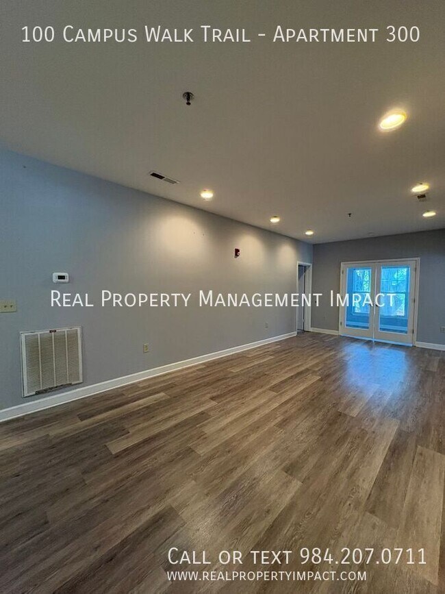 Building Photo - 100 Campus Walk Trl