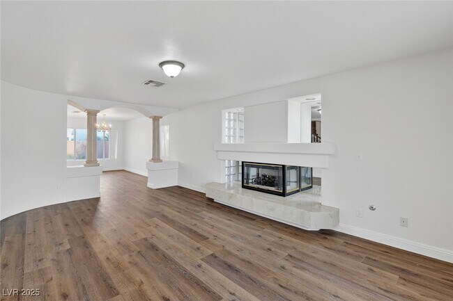 Building Photo - 3708 Dorrington Dr