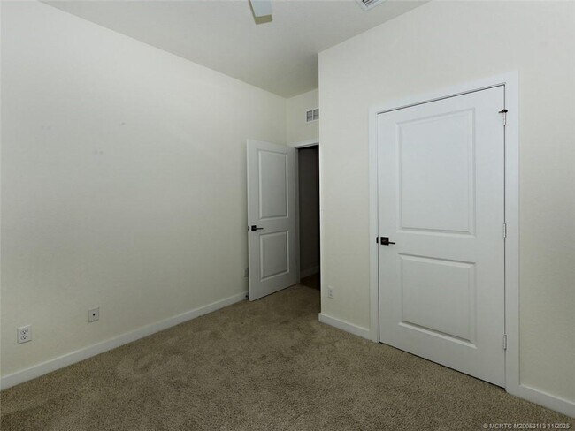 Building Photo - 4554 NW King Ct