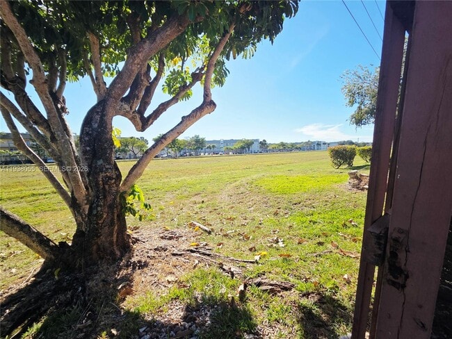 Building Photo - 8500 NW 31st Ct