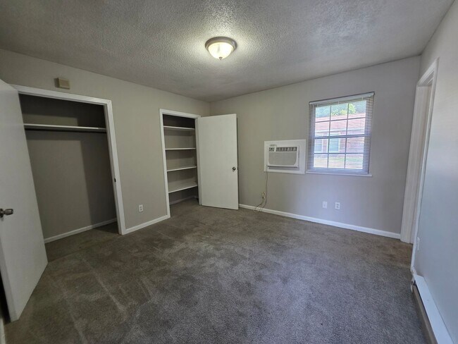 Building Photo - 203 Beech St