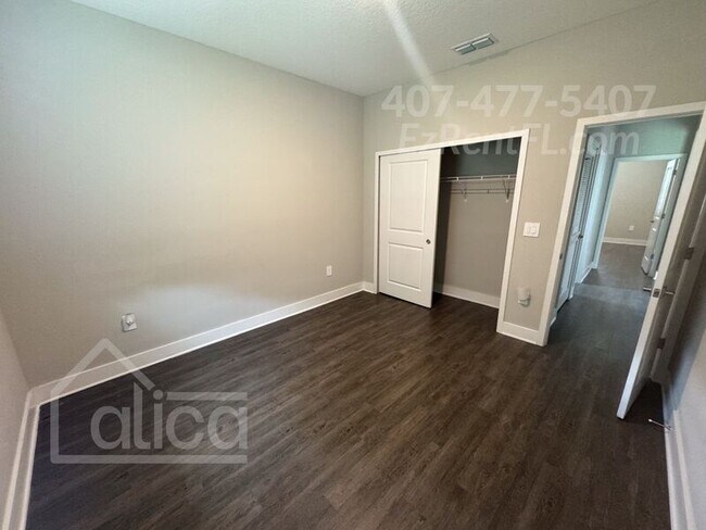 Building Photo - 4336 Las Almanos Ave
