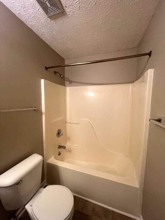 Building Photo - 2857 Chillingworth Dr