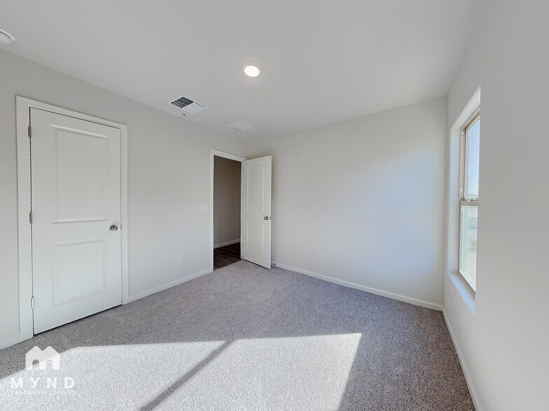 Building Photo - 222 S Picacho Heights Rd
