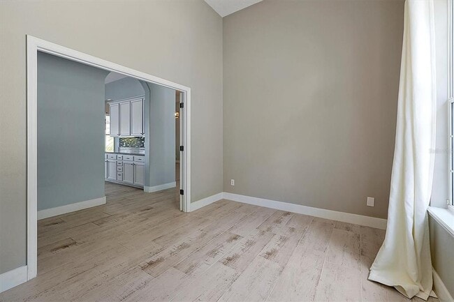 Building Photo - 231 Lakay Pl