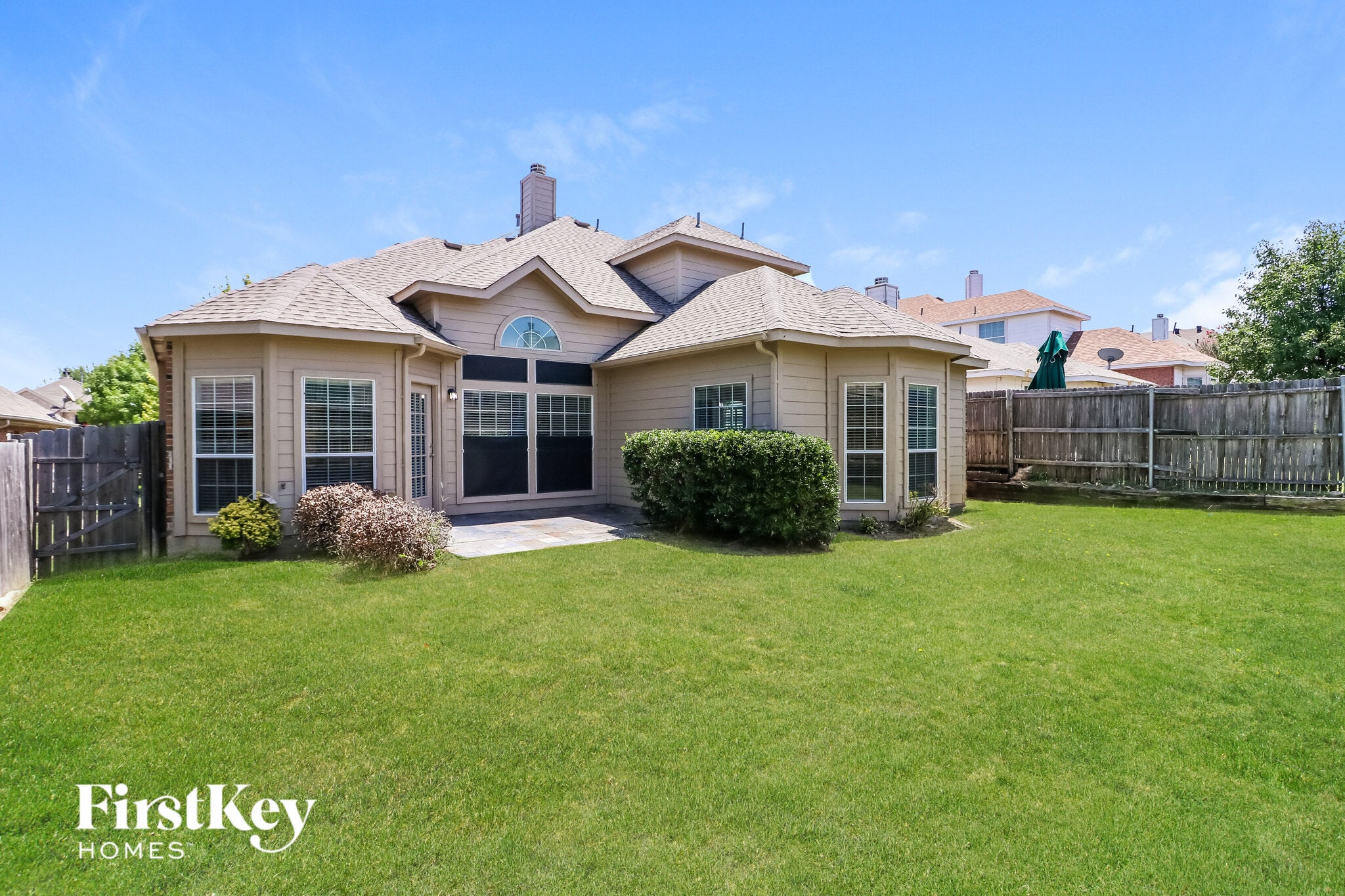 Building Photo - 5005 Portview Dr