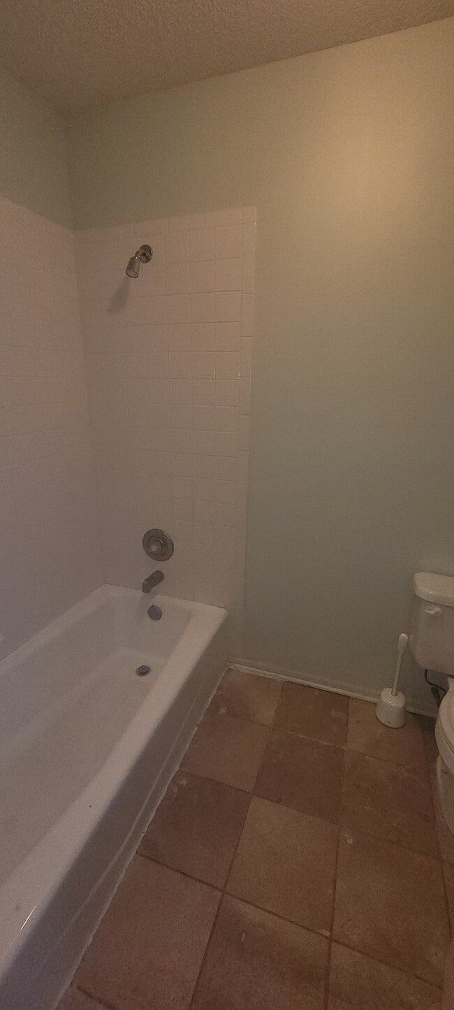 Building Photo - Fruitfully ready for your move in!