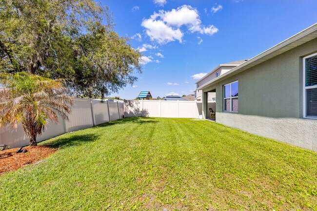 Building Photo - 4BR Under $2,300/mo | Tesla Charger | 15 Min to Lake Nona