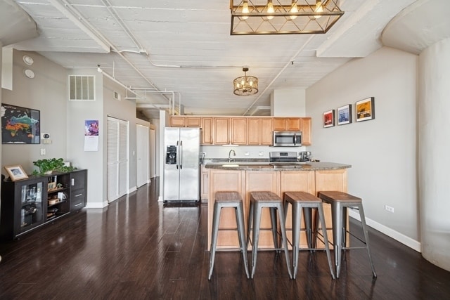 Building Photo - 1524 S Sangamon St