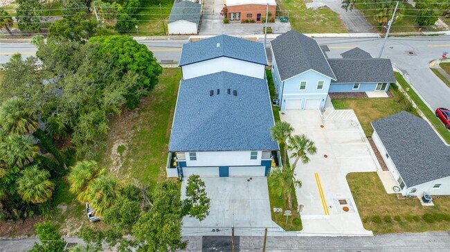 Building Photo - 527 N Garden Ave
